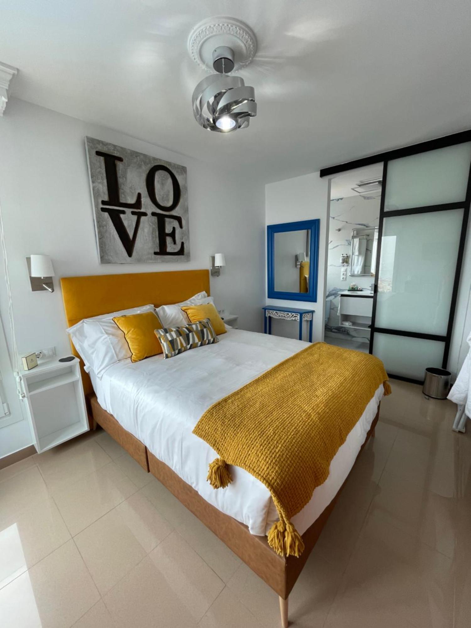 Cariad Boutique Bed & Breakfast La Cala Del Moral Room photo